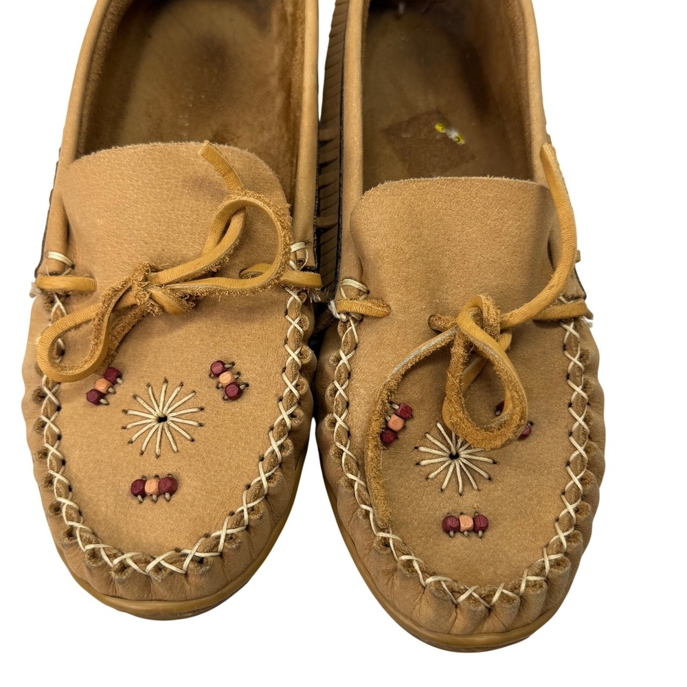 Minnetonka Moccasin Slippers Women Size 10 Tan Beaded Fringe Made in Canada Boho